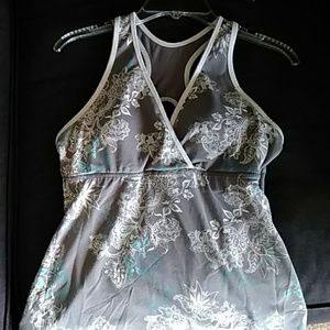 Marika gray floral workout/vacay top